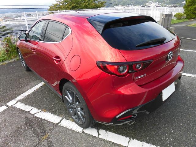 ＭＡＺＤＡ３ファストバック １５Ｓツーリング　ワンオーナー／禁煙車／マツダコレクト／純正ナビ／３６０度ビューカメラ／前後ドラレコ／ＥＴＣ２．０／ＭＧプレミアム　ボディーコーティング済／衝突安全／ブラインドスポットモニター（23枚目）