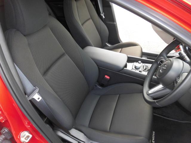 ＭＡＺＤＡ３ファストバック １５Ｓツーリング　ワンオーナー／禁煙車／マツダコレクト／純正ナビ／３６０度ビューカメラ／前後ドラレコ／ＥＴＣ２．０／ＭＧプレミアム　ボディーコーティング済／衝突安全／ブラインドスポットモニター（25枚目）
