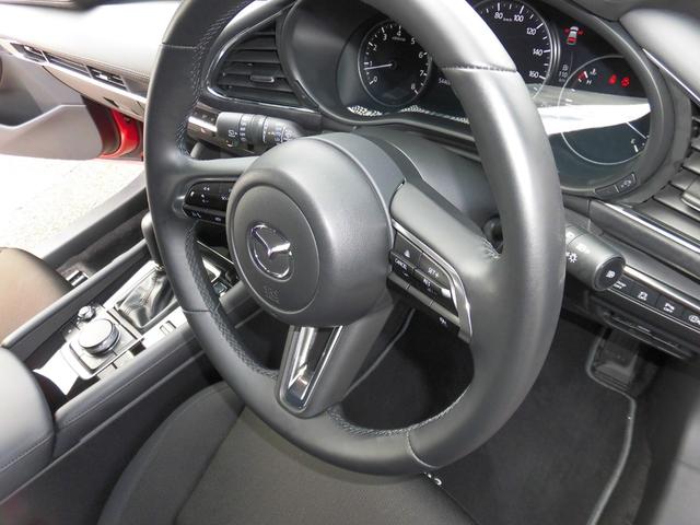 ＭＡＺＤＡ３ファストバック １５Ｓツーリング　ワンオーナー／禁煙車／マツダコレクト／純正ナビ／３６０度ビューカメラ／前後ドラレコ／ＥＴＣ２．０／ＭＧプレミアム　ボディーコーティング済／衝突安全／ブラインドスポットモニター（32枚目）