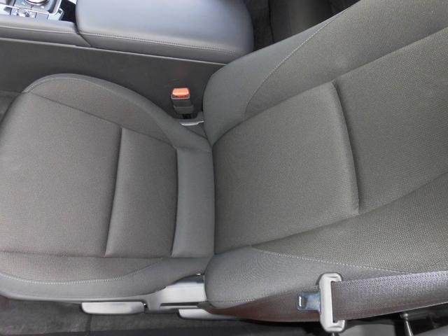 ＭＡＺＤＡ３ファストバック １５Ｓツーリング　ワンオーナー／禁煙車／マツダコレクト／純正ナビ／３６０度ビューカメラ／前後ドラレコ／ＥＴＣ２．０／ＭＧプレミアム　ボディーコーティング済／衝突安全／ブラインドスポットモニター（42枚目）