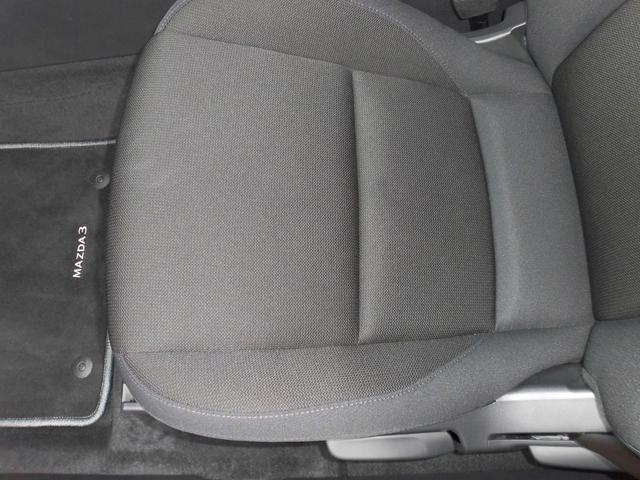 ＭＡＺＤＡ３ファストバック １５Ｓツーリング　ワンオーナー／禁煙車／マツダコレクト／純正ナビ／３６０度ビューカメラ／前後ドラレコ／ＥＴＣ２．０／ＭＧプレミアム　ボディーコーティング済／衝突安全／ブラインドスポットモニター（44枚目）