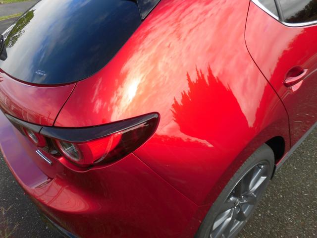 ＭＡＺＤＡ３ファストバック １５Ｓツーリング　ワンオーナー／禁煙車／マツダコレクト／純正ナビ／３６０度ビューカメラ／前後ドラレコ／ＥＴＣ２．０／ＭＧプレミアム　ボディーコーティング済／衝突安全／ブラインドスポットモニター（61枚目）