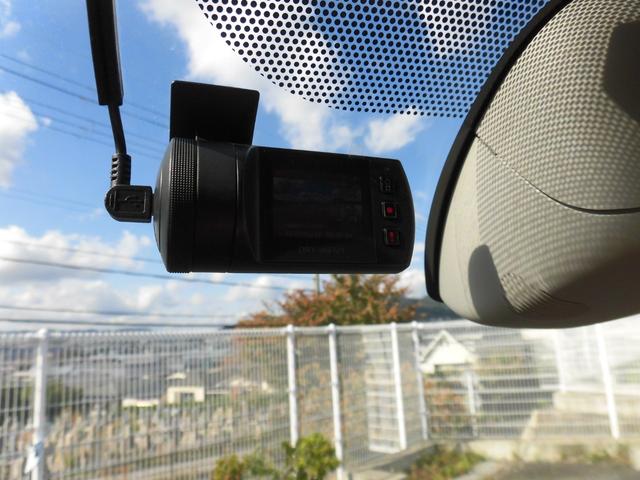 カングー ゼン　走行距離３９７００キロ／後期型　１．２Ｌ　ターボ／ＮＡＶＩ／フルセグＴＶ／Ｂカメラ／リヤモニター／ドラレコ／ＦＯＣＡＬサウンド／ボディーガラスコート済／Ｒ１．３．５．６年ディーラーにて定期点検整備（8枚目）