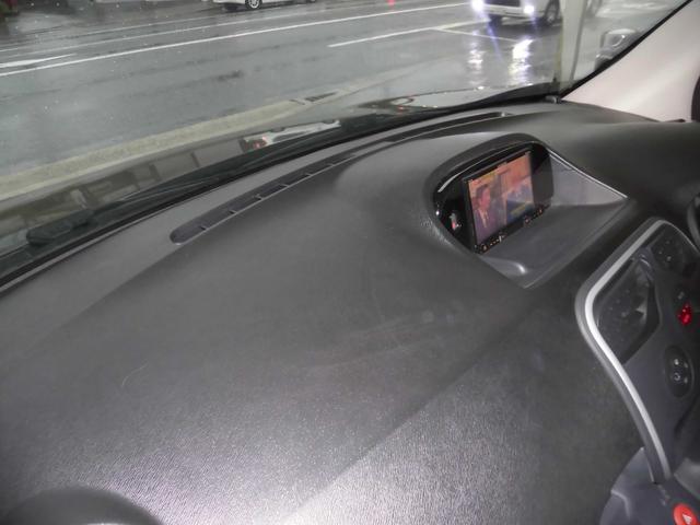 カングー ゼン　走行距離３９７００キロ／後期型　１．２Ｌ　ターボ／ＮＡＶＩ／フルセグＴＶ／Ｂカメラ／リヤモニター／ドラレコ／ＦＯＣＡＬサウンド／ボディーガラスコート済／Ｒ１．３．５．６年ディーラーにて定期点検整備（44枚目）