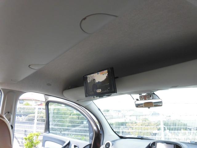 カングー ゼン　走行距離３９７００キロ／後期型　１．２Ｌ　ターボ／ＮＡＶＩ／フルセグＴＶ／Ｂカメラ／リヤモニター／ドラレコ／ＦＯＣＡＬサウンド／ボディーガラスコート済／Ｒ１．３．５．６年ディーラーにて定期点検整備（47枚目）