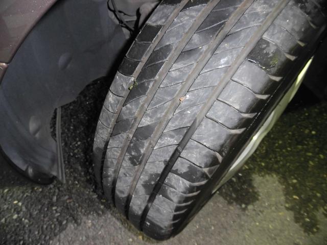 カングー ゼン　走行距離３９７００キロ／後期型　１．２Ｌ　ターボ／ＮＡＶＩ／フルセグＴＶ／Ｂカメラ／リヤモニター／ドラレコ／ＦＯＣＡＬサウンド／ボディーガラスコート済／Ｒ１．３．５．６年ディーラーにて定期点検整備（76枚目）