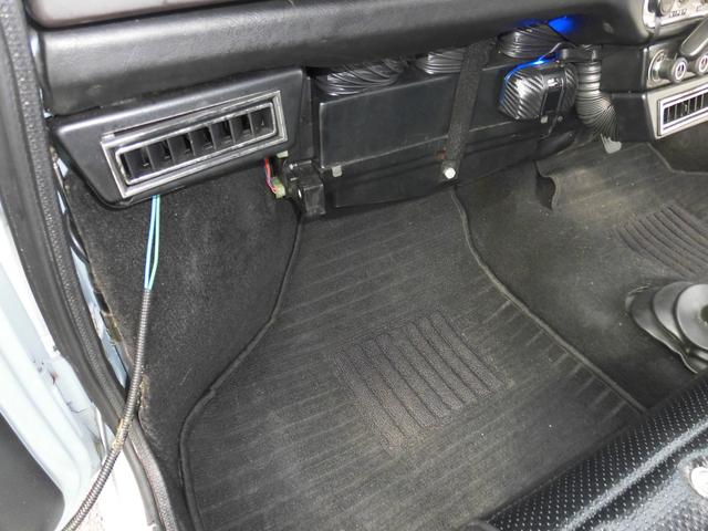 MINI  1270cc OERキャブ/4速MT/クーラー/フルバケットシート/10インチ/ロールゲージ(31枚目)