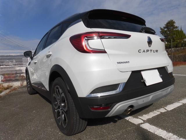 キャプチャー インテンス　走行２４８００キロ／全方位モニター／３６０度ドラレコ／Ｃａｒ　Ｐｌａｙ、Ａｎｄｒｏｉｄ　Ａｕｔｏ対応ディスプレイオーディオ／アクティブブレーキ／車線逸脱警報／ＢＳＭ／シートヒーター／ワンオーナー禁煙車（3枚目）