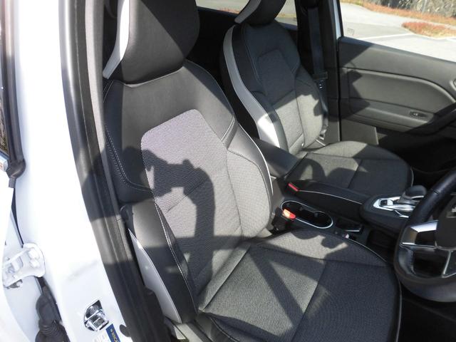 キャプチャー インテンス　走行２４８００キロ／全方位モニター／３６０度ドラレコ／Ｃａｒ　Ｐｌａｙ、Ａｎｄｒｏｉｄ　Ａｕｔｏ対応ディスプレイオーディオ／アクティブブレーキ／車線逸脱警報／ＢＳＭ／シートヒーター／ワンオーナー禁煙車（21枚目）