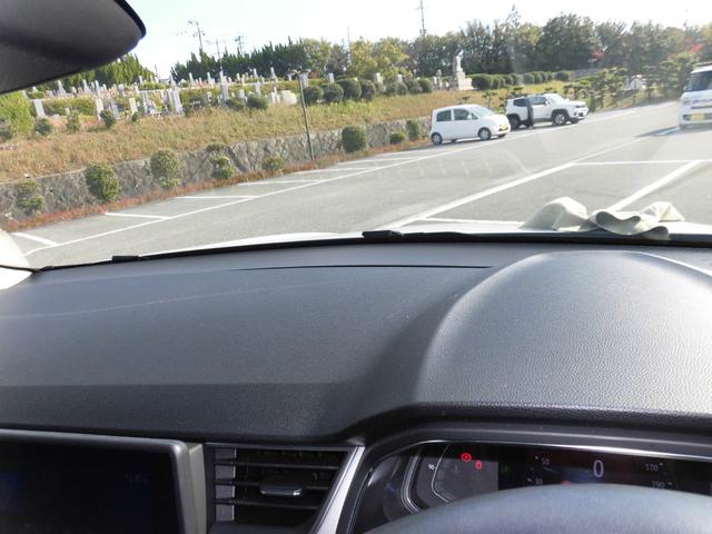 キャプチャー インテンス　走行２４８００キロ／全方位モニター／３６０度ドラレコ／Ｃａｒ　Ｐｌａｙ、Ａｎｄｒｏｉｄ　Ａｕｔｏ対応ディスプレイオーディオ／アクティブブレーキ／車線逸脱警報／ＢＳＭ／シートヒーター／ワンオーナー禁煙車（34枚目）