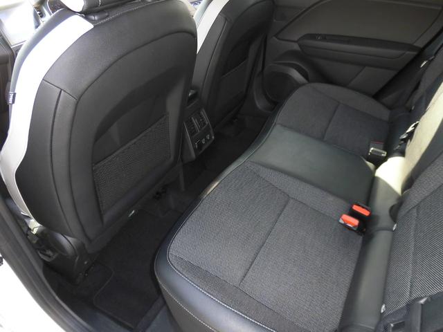 キャプチャー インテンス　走行２４８００キロ／全方位モニター／３６０度ドラレコ／Ｃａｒ　Ｐｌａｙ、Ａｎｄｒｏｉｄ　Ａｕｔｏ対応ディスプレイオーディオ／アクティブブレーキ／車線逸脱警報／ＢＳＭ／シートヒーター／ワンオーナー禁煙車（43枚目）