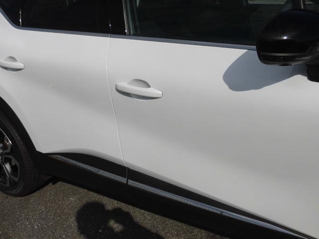 キャプチャー インテンス　走行２４８００キロ／全方位モニター／３６０度ドラレコ／Ｃａｒ　Ｐｌａｙ、Ａｎｄｒｏｉｄ　Ａｕｔｏ対応ディスプレイオーディオ／アクティブブレーキ／車線逸脱警報／ＢＳＭ／シートヒーター／ワンオーナー禁煙車（59枚目）