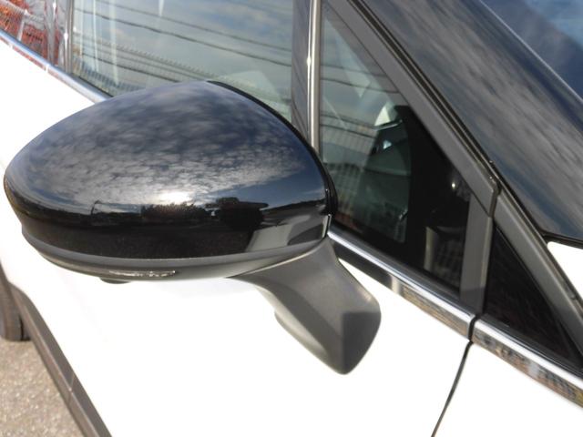 キャプチャー インテンス　走行２４８００キロ／全方位モニター／３６０度ドラレコ／Ｃａｒ　Ｐｌａｙ、Ａｎｄｒｏｉｄ　Ａｕｔｏ対応ディスプレイオーディオ／アクティブブレーキ／車線逸脱警報／ＢＳＭ／シートヒーター／ワンオーナー禁煙車（62枚目）