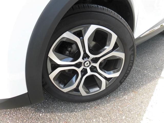 キャプチャー インテンス　走行２４８００キロ／全方位モニター／３６０度ドラレコ／Ｃａｒ　Ｐｌａｙ、Ａｎｄｒｏｉｄ　Ａｕｔｏ対応ディスプレイオーディオ／アクティブブレーキ／車線逸脱警報／ＢＳＭ／シートヒーター／ワンオーナー禁煙車（75枚目）