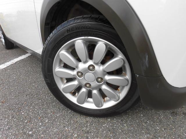 アルトラパン X 全方位モニター/レーダーブレーキサポート/純正ナビ/フルセグTV/ETC/ボディーガラスコート済/ワンオーナー禁煙車/タイヤ交換済(10枚目)