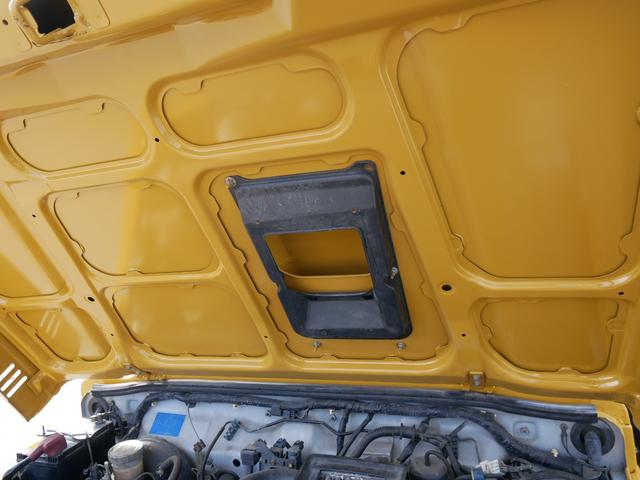 ジムニー ランドベンチャー　イエローオーカー新全塗装　ＡＴ・ＰＳ・ＡＢ　イエローオーカー新全塗装　新品断熱ＵＶカットＦガラス　カリフォルニアミラー　社外ＡＷ　社外前後ステンバンパー　ＥＴＣ　パワステ　オートマ　エアバッグ　ＡＢＳ　純正ＯＰウッド調パネル（53枚目）