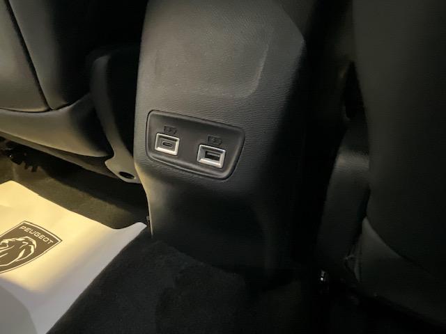２００８ ＧＴ　ブルーＨＤｉ　登録済未使用車　詳細は当社スタッフまでお気軽にお問い合わせくださいませ（24枚目）