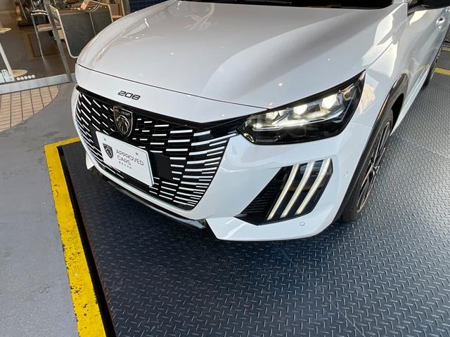 ２０８ ＧＴ　フェイスリフトモデル　登録済未使用車（3枚目）