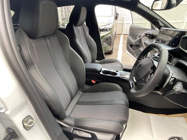 ２０８ ＧＴ　フェイスリフトモデル　登録済未使用車（10枚目）