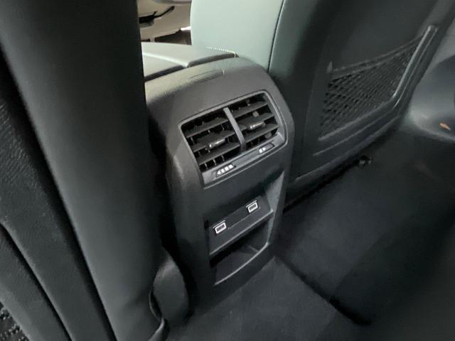 308 GTプラグインハイブリッド 登録済未使用車 プラグインハイブリッド(24枚目)