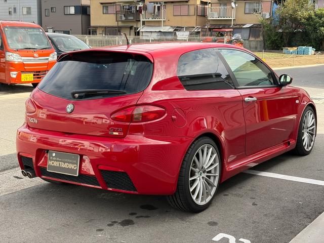 アルファ147 GTA(3枚目)