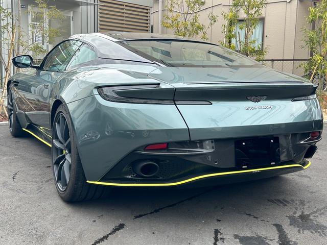 アストンマーティン ＤＢ１１