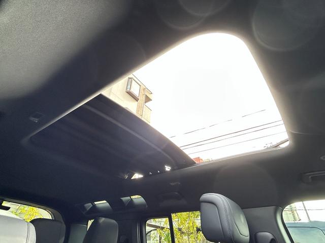 ディフェンダー １１０　７５ｔｈリミテッドエディション　認定中古車　幌サンルーフ　エアサス　ＭＥＲＩＤＩＡＮサラウンド　Ｈ．Ｕ．Ｄ　サイドステップ　ボディプロテクションキット　シートヒータ＆クーラ（Ｆ）　ハンドルヒータ　マトリクスＬＥＤライト　純正ドラレコ（23枚目）