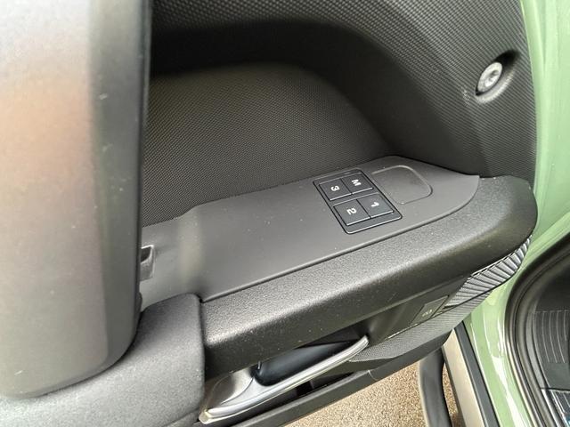 ディフェンダー １１０　７５ｔｈリミテッドエディション　認定中古車　幌サンルーフ　エアサス　ＭＥＲＩＤＩＡＮサラウンド　Ｈ．Ｕ．Ｄ　サイドステップ　ボディプロテクションキット　シートヒータ＆クーラ（Ｆ）　ハンドルヒータ　マトリクスＬＥＤライト　純正ドラレコ（34枚目）