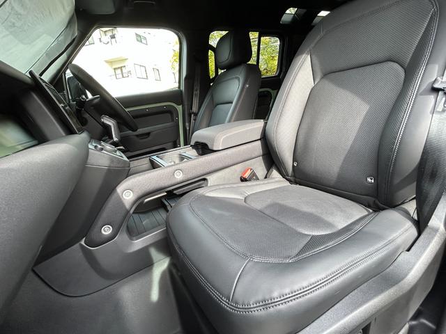 ディフェンダー １１０　７５ｔｈリミテッドエディション　認定中古車　幌サンルーフ　エアサス　ＭＥＲＩＤＩＡＮサラウンド　Ｈ．Ｕ．Ｄ　サイドステップ　ボディプロテクションキット　シートヒータ＆クーラ（Ｆ）　ハンドルヒータ　マトリクスＬＥＤライト　純正ドラレコ（36枚目）