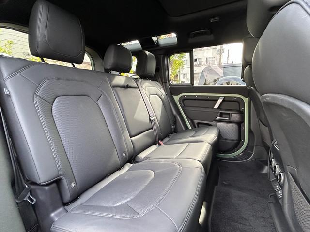 ディフェンダー １１０　７５ｔｈリミテッドエディション　認定中古車　幌サンルーフ　エアサス　ＭＥＲＩＤＩＡＮサラウンド　Ｈ．Ｕ．Ｄ　サイドステップ　ボディプロテクションキット　シートヒータ＆クーラ（Ｆ）　ハンドルヒータ　マトリクスＬＥＤライト　純正ドラレコ（40枚目）