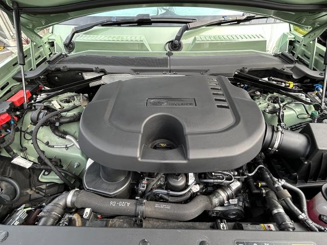 ディフェンダー １１０　７５ｔｈリミテッドエディション　認定中古車　幌サンルーフ　エアサス　ＭＥＲＩＤＩＡＮサラウンド　Ｈ．Ｕ．Ｄ　サイドステップ　ボディプロテクションキット　シートヒータ＆クーラ（Ｆ）　ハンドルヒータ　マトリクスＬＥＤライト　純正ドラレコ（79枚目）