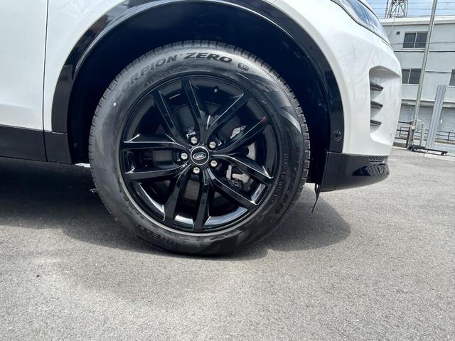 ディスカバリースポーツ ダイナミック　ＳＥ　Ｐ２５０　認定中古車　元デモカー　７人乗り　液晶メーター　ＭＥＲＩＤＩＡＮ　大型モニター　レザーシート　フロント・リアシートヒーター　ワイヤレス充電　ブラックパック　電動テレスコピック　コントラストルーフ（17枚目）