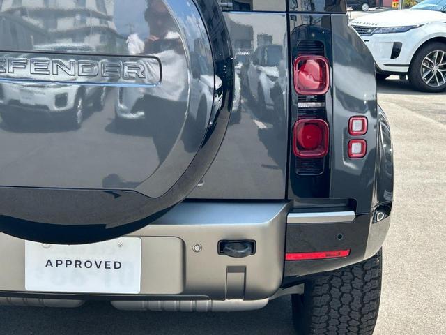 ディフェンダー １１０Ｘ－ダイナミックＨＳＥ　Ｄ３００　認定中古車　１オーナー　パノラミックスライディングルーフ　エアサス　液晶メーター　デジタルインナーミラー　シートヒーター＆クーラー（フロント）　シートヒーター（リア）　ＭＥＲＩＤＩＡＮ　純正ドラレコ（21枚目）