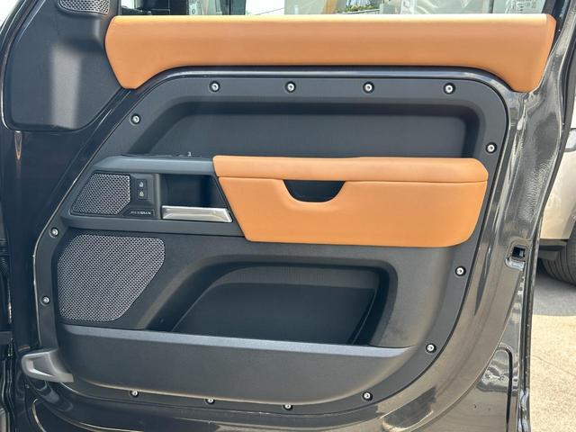 ディフェンダー １１０Ｘ－ダイナミックＨＳＥ　Ｄ３００　認定中古車　１オーナー　パノラミックスライディングルーフ　エアサス　液晶メーター　デジタルインナーミラー　シートヒーター＆クーラー（フロント）　シートヒーター（リア）　ＭＥＲＩＤＩＡＮ　純正ドラレコ（32枚目）
