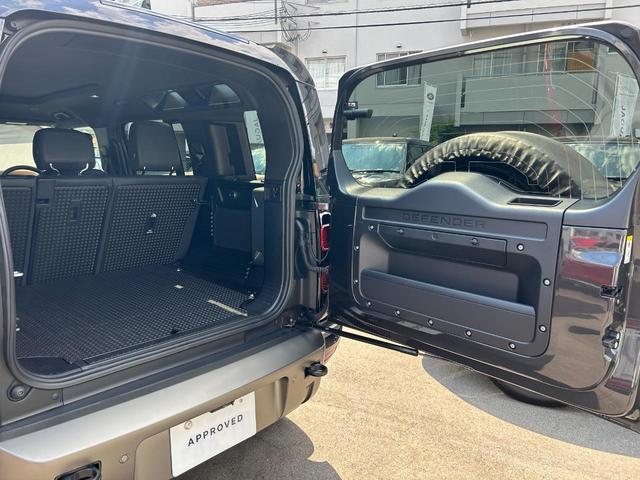 ディフェンダー １１０Ｘ－ダイナミックＨＳＥ　Ｄ３００　認定中古車　１オーナー　パノラミックスライディングルーフ　エアサス　液晶メーター　デジタルインナーミラー　シートヒーター＆クーラー（フロント）　シートヒーター（リア）　ＭＥＲＩＤＩＡＮ　純正ドラレコ（68枚目）