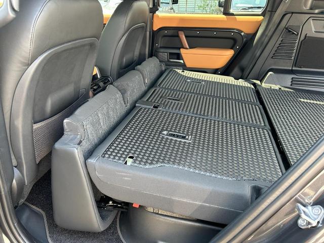 ディフェンダー １１０Ｘ－ダイナミックＨＳＥ　Ｄ３００　認定中古車　１オーナー　パノラミックスライディングルーフ　エアサス　液晶メーター　デジタルインナーミラー　シートヒーター＆クーラー（フロント）　シートヒーター（リア）　ＭＥＲＩＤＩＡＮ　純正ドラレコ（75枚目）