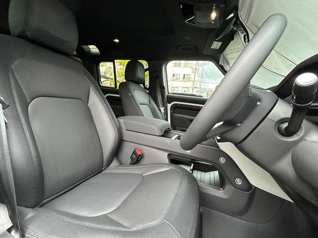 ディフェンダー １１０Ｘ－ダイナミックＳＥ　Ｄ３００　認定中古車　エアサス　サイドステップ（固定式）　レザー　メモリ付パワーシート　シートヒーター（Ｆ）　ＭＥＲＩＤＩＡＮ　ＡＣＣ／ＬＫＡ／ＢＳＭ／ＲＴＭ　２０インチＡＷ　　背面タイヤカバー　３６０カメラ（27枚目）