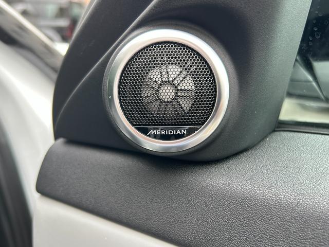 レンジローバーイヴォーク ダイナミック　ＨＳＥ　Ｐ３００ｅ　認定中古車　元デモカー　パノラミックガラスルーフ　メモリ付ＰＷシート　シートヒータ＆クーラ（Ｆ）シートヒータ（Ｒ）　ＭＥＲＩＤＩＡＮ　液晶メーター　ブラックパック　ＡＣＣ／ＬＫＡ／ＢＳＭ／ＲＴＭ（26枚目）