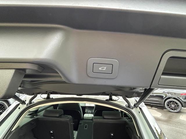 レンジローバーイヴォーク ダイナミック　ＨＳＥ　Ｐ３００ｅ　認定中古車　元デモカー　パノラミックガラスルーフ　メモリ付ＰＷシート　シートヒータ＆クーラ（Ｆ）シートヒータ（Ｒ）　ＭＥＲＩＤＩＡＮ　液晶メーター　ブラックパック　ＡＣＣ／ＬＫＡ／ＢＳＭ／ＲＴＭ（51枚目）