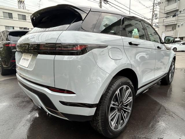 レンジローバーイヴォーク ダイナミック　ＳＥ　Ｐ２００　認定中古車　デジタルインナーミラー　ＭＥＲＩＤＩＡＮ　シートヒータ（Ｆ／Ｒ）　２０ＡＷ　ハンドルヒータ　コールドクライメートパック　サラウンドカメラ　パワーリアゲート　ＡＣＣ／ＬＫＡ／ＢＳＭ／ＲＴＭ（10枚目）