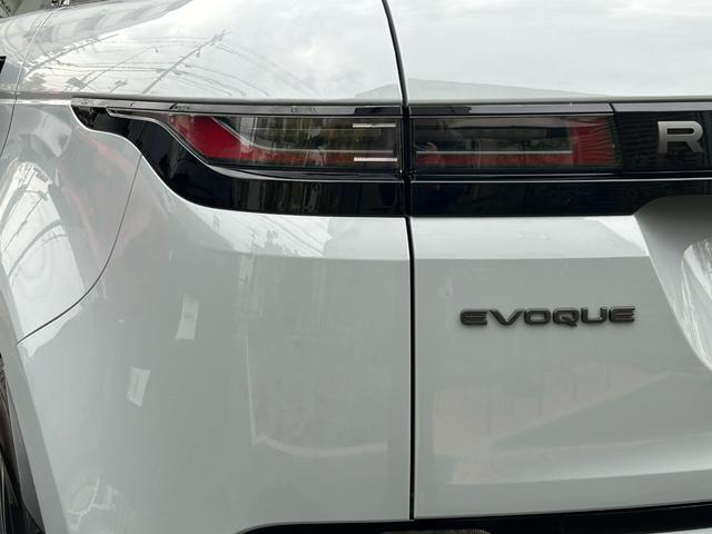 レンジローバーイヴォーク ダイナミック　ＳＥ　Ｐ２００　認定中古車　デジタルインナーミラー　ＭＥＲＩＤＩＡＮ　シートヒータ（Ｆ／Ｒ）　２０ＡＷ　ハンドルヒータ　コールドクライメートパック　サラウンドカメラ　パワーリアゲート　ＡＣＣ／ＬＫＡ／ＢＳＭ／ＲＴＭ（13枚目）