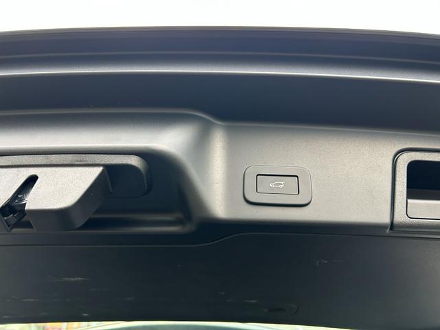 レンジローバーイヴォーク ダイナミック　ＳＥ　Ｐ２００　認定中古車　デジタルインナーミラー　ＭＥＲＩＤＩＡＮ　シートヒータ（Ｆ／Ｒ）　２０ＡＷ　ハンドルヒータ　コールドクライメートパック　サラウンドカメラ　パワーリアゲート　ＡＣＣ／ＬＫＡ／ＢＳＭ／ＲＴＭ（69枚目）