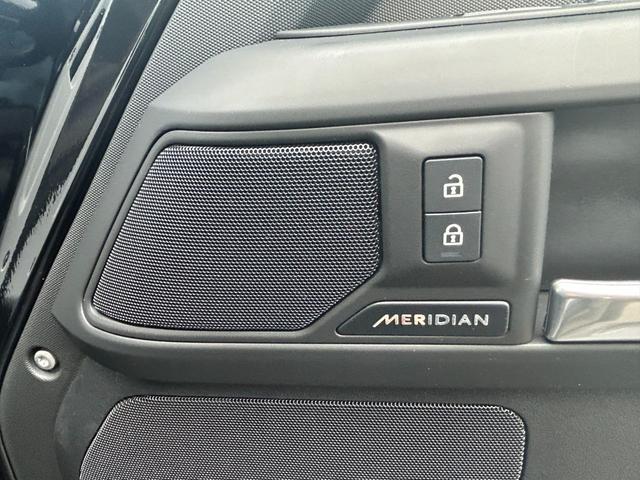 ディフェンダー １１０ＳＥ　Ｐ３００　認定中古車　１オーナ　ＭＥＲＩＤＩＡＮサラウンド　固定サイドステップ　エアサス　３６０カメラ　ワイヤレス充電　シートヒータ　２０ＡＷ　メモリ付パワーシート　純正ドラレコ　ＡＣＣ／ＬＫＡ／ＢＳＭ／ＲＴＭ（21枚目）