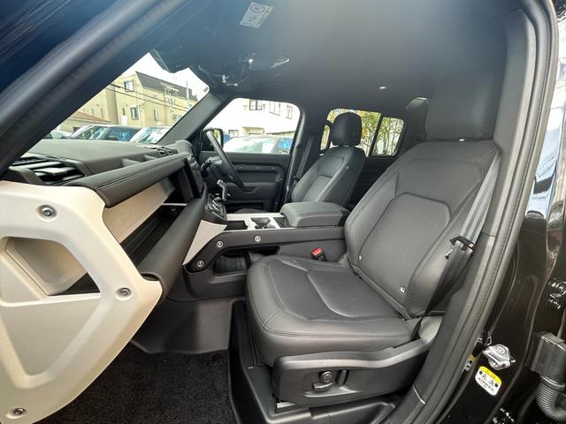 ディフェンダー １１０ＳＥ　Ｐ３００　認定中古車　１オーナ　ＭＥＲＩＤＩＡＮサラウンド　固定サイドステップ　エアサス　３６０カメラ　ワイヤレス充電　シートヒータ　２０ＡＷ　メモリ付パワーシート　純正ドラレコ　ＡＣＣ／ＬＫＡ／ＢＳＭ／ＲＴＭ（35枚目）