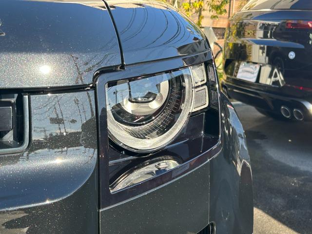 ディフェンダー 110X-ダイナミックHSE D350 認定中古車 7人乗 電動ステップ エアサス シートヒータ&クーラ(フロント)MERIDIAN スライディングパノラミックルーフ コールドクライメートパック ブラックパック 非接触充電 マッドフラップ(7枚目)