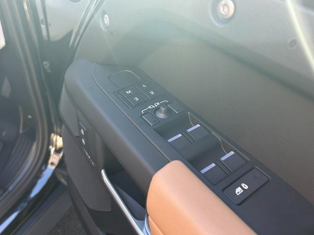 ディフェンダー 110X-ダイナミックHSE D350 認定中古車 7人乗 電動ステップ エアサス シートヒータ&クーラ(フロント)MERIDIAN スライディングパノラミックルーフ コールドクライメートパック ブラックパック 非接触充電 マッドフラップ(29枚目)