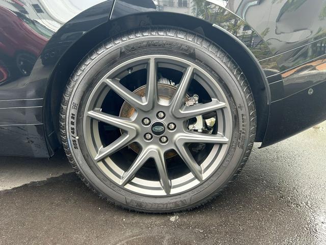 レンジローバーヴェラール Ｒ　ダイナミック　Ｓ　Ｐ２５０　認定中古車　エアサス　スライディングパノラミックルーフ　ＭＥＲＩＤＩＡＮ　シートヒータ（Ｆ）　コールドクライメートパック　パワーリアゲート　ブラックパック　２１ＡＷ　ＡＣＣ／ＬＫＡ／ＢＳＭ／ＲＴＭ（22枚目）