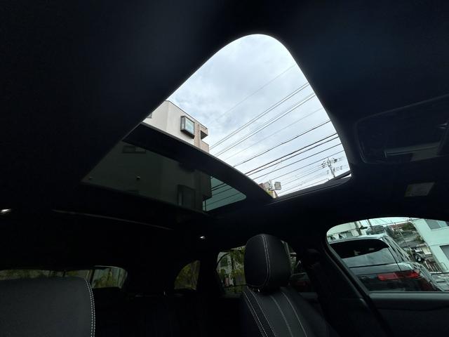 レンジローバーヴェラール Ｒ　ダイナミック　Ｓ　Ｐ２５０　認定中古車　エアサス　スライディングパノラミックルーフ　ＭＥＲＩＤＩＡＮ　シートヒータ（Ｆ）　コールドクライメートパック　パワーリアゲート　ブラックパック　２１ＡＷ　ＡＣＣ／ＬＫＡ／ＢＳＭ／ＲＴＭ（25枚目）