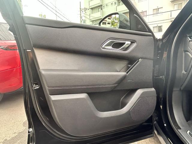 レンジローバーヴェラール Ｒ　ダイナミック　Ｓ　Ｐ２５０　認定中古車　エアサス　スライディングパノラミックルーフ　ＭＥＲＩＤＩＡＮ　シートヒータ（Ｆ）　コールドクライメートパック　パワーリアゲート　ブラックパック　２１ＡＷ　ＡＣＣ／ＬＫＡ／ＢＳＭ／ＲＴＭ（33枚目）