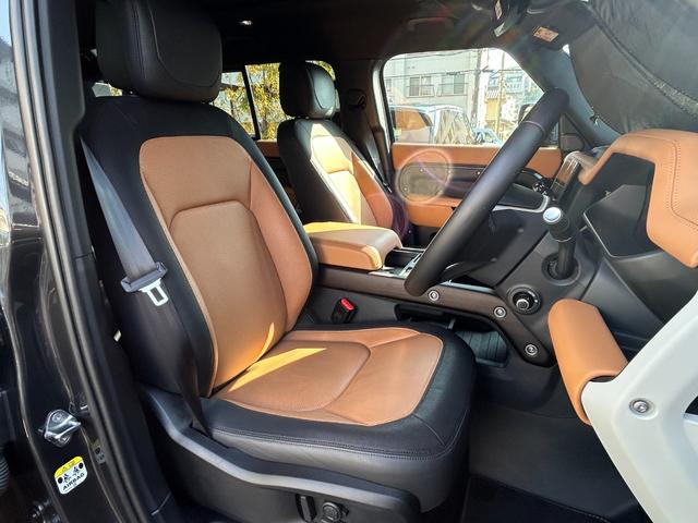 ディフェンダー 110X-ダイナミックHSE D300 認定中古車 1オーナー パノラミックスライディングルーフ サイドステップ ボンネットデカール MERIDIAN シートヒータ(F/R)&クーラ(F) 20AW 3ゾーンAC クラシックマッドガード(32枚目)